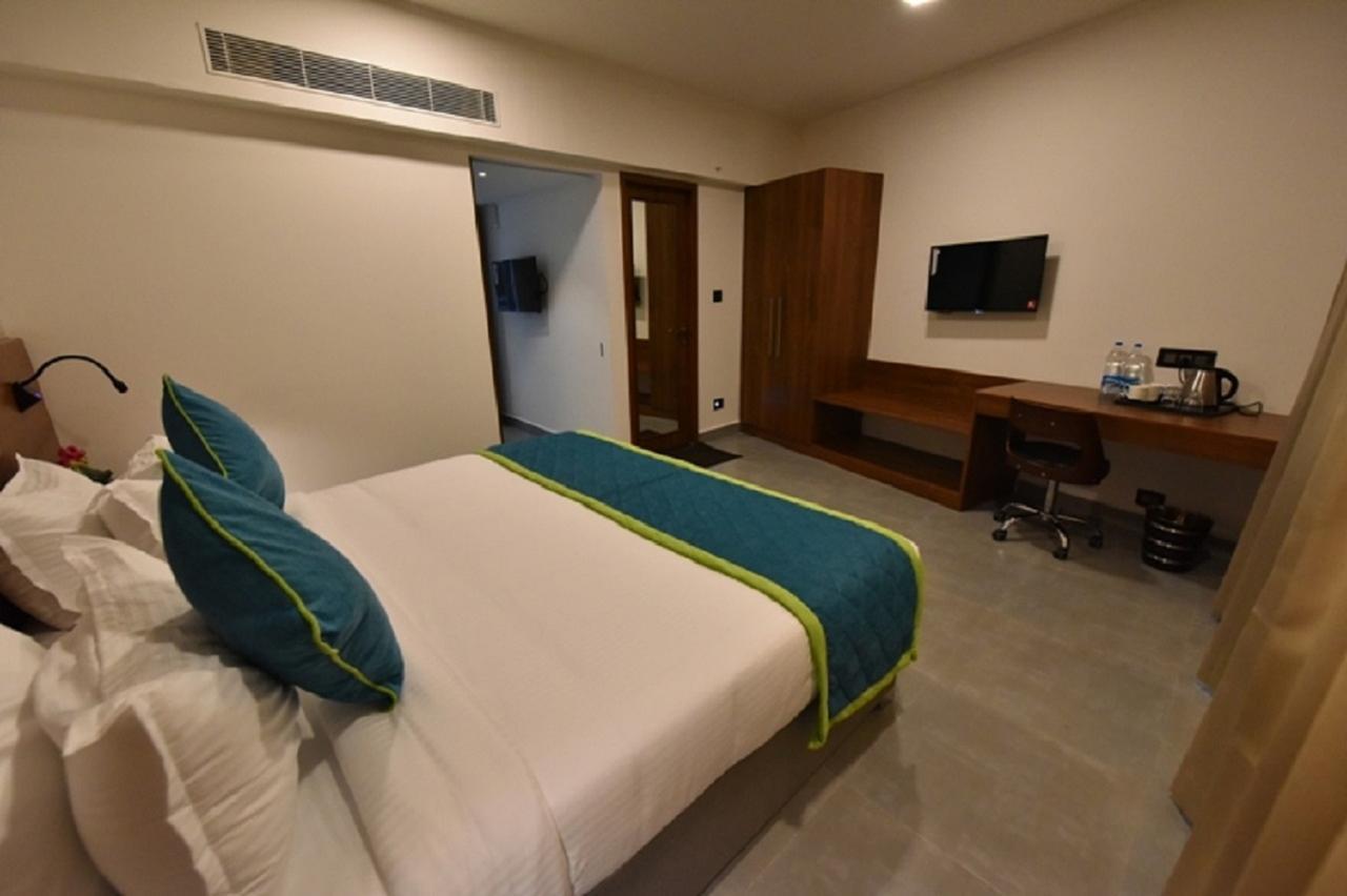 Vivid A Boutique Hotel Tiruchirappalli Exterior foto